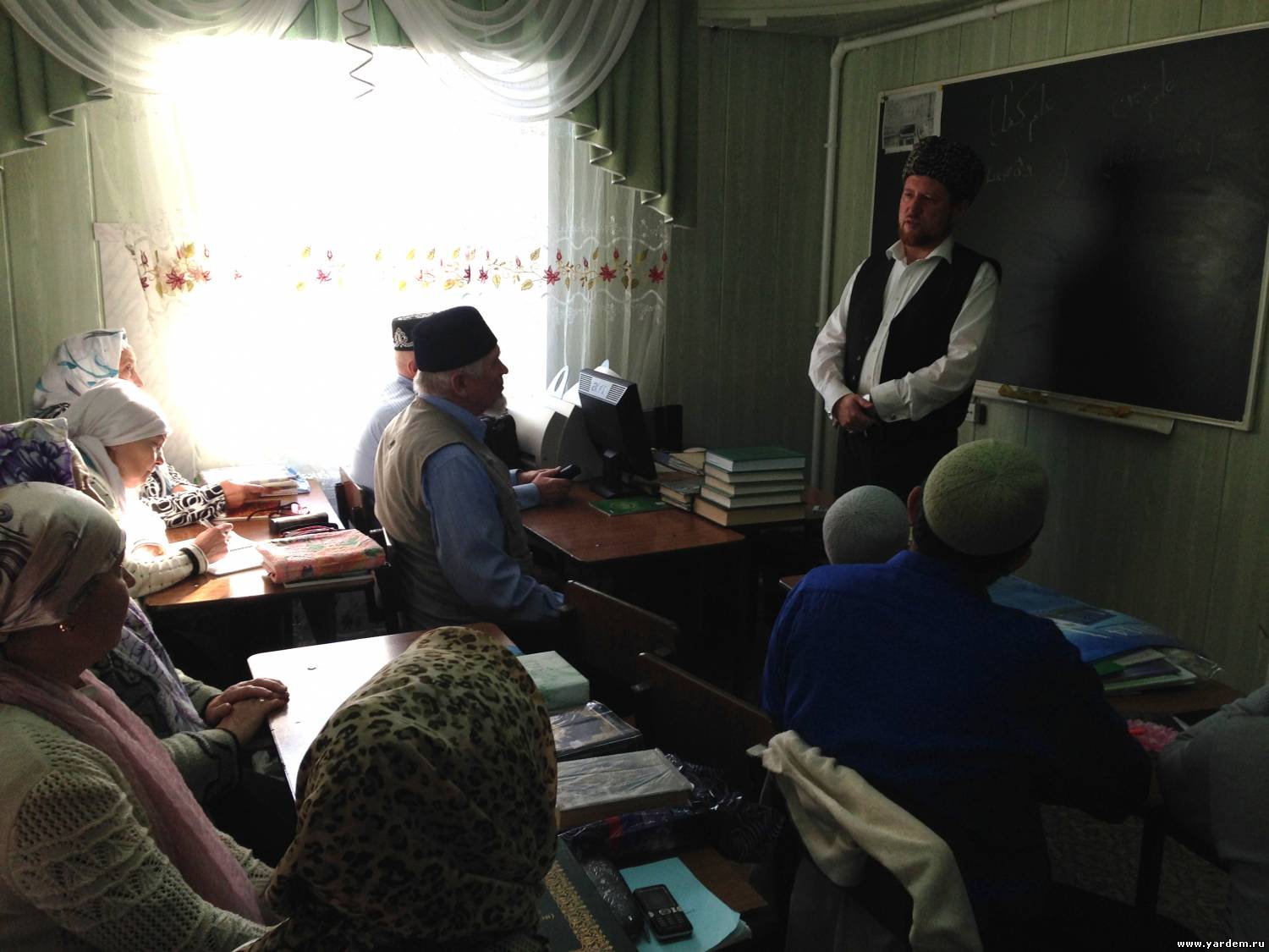Имам-хатыйб мечети "Ярдэм" Илдар Баязитов провел лекцию в Чувашии