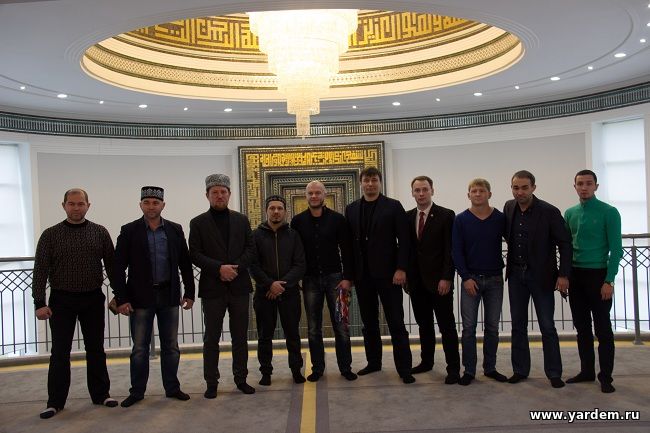 Мечеть "Ярдэм" посетил Василий Барбашов