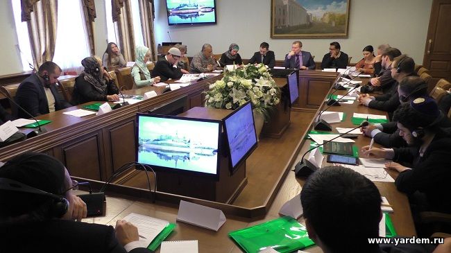 Деятельность фонда "Ярдэм" была представлена на школе "Современное исламское право и экономика России"