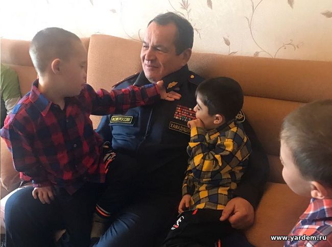Генерал-лейтенант Хамадишин Дауфит Закирович во второй раз посетил приют "Семейный очаг". Общие новости