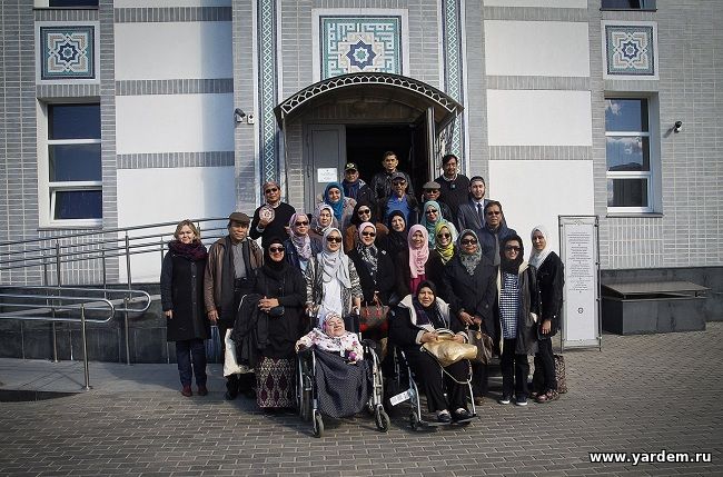 Мечеть "Ярдэм" расширяет географию международных гостей
