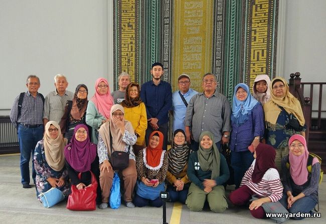 Мечеть и реабилитационный центр "Ярдэм" посетила группа туристов из Малайзии