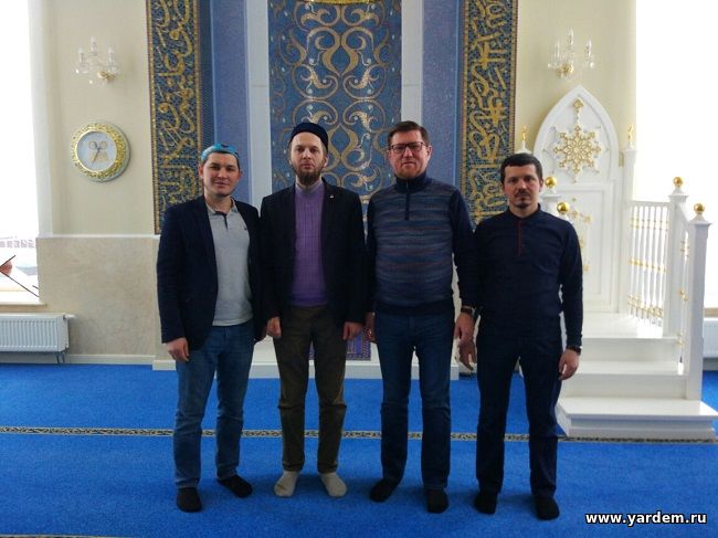 В мечети "Иман нуры" прошла встреча Советника муфтия РТ Илдар хазрата Баязитова и Первого заместителя муфтия РТ Рустем хазрата Валиулина. Общие новости