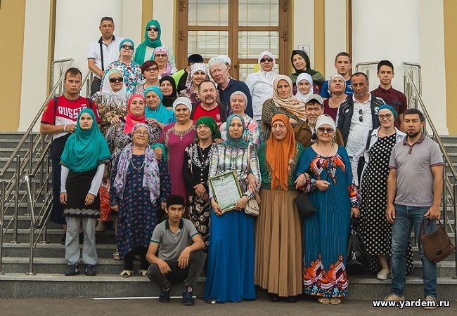 Реабилитанты посетили спектакль "Любовь и голуби" Владимира Гуркина