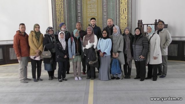 Мечеть и центр "Ярдэм" посетила группа туристов из Сингапура. Общие новости