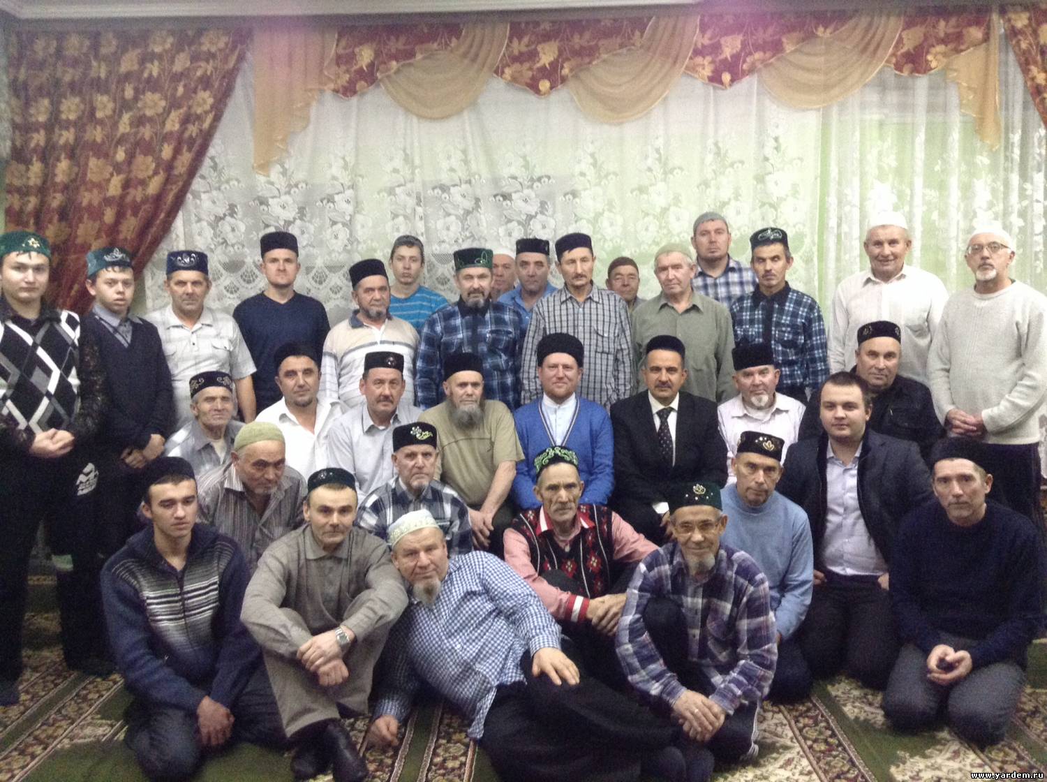 Илдар хазрат Баязитов студентам заочного отделения медресе рассказали о социальном исламе. Общие новости