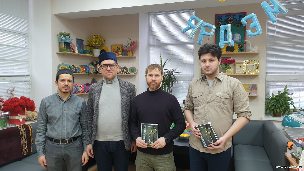 Советник муфтия Татарстана Илдар хазрат Баязитов встретился с руководителем социального отдела Казанской епархии иереем Сергием Петровым