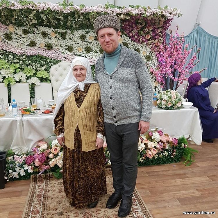 Коллектив мечети "Ярдэм" скорбит в связи с кончиной матери Илдар хазрата Баязитова