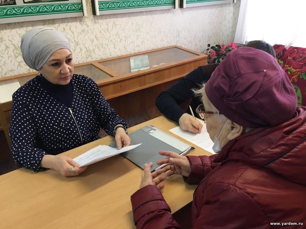 Малика Гельмутдинова в гимназии №4 провела приём граждан