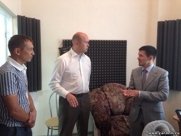 Российский сенатор посетил мечеть-центр "Ярдэм"