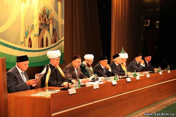 Илдар Баязитов и Малика Гельмутдинова приняли участие в V Всероссийском форуме татарских религиозных деятелей. Общие новости