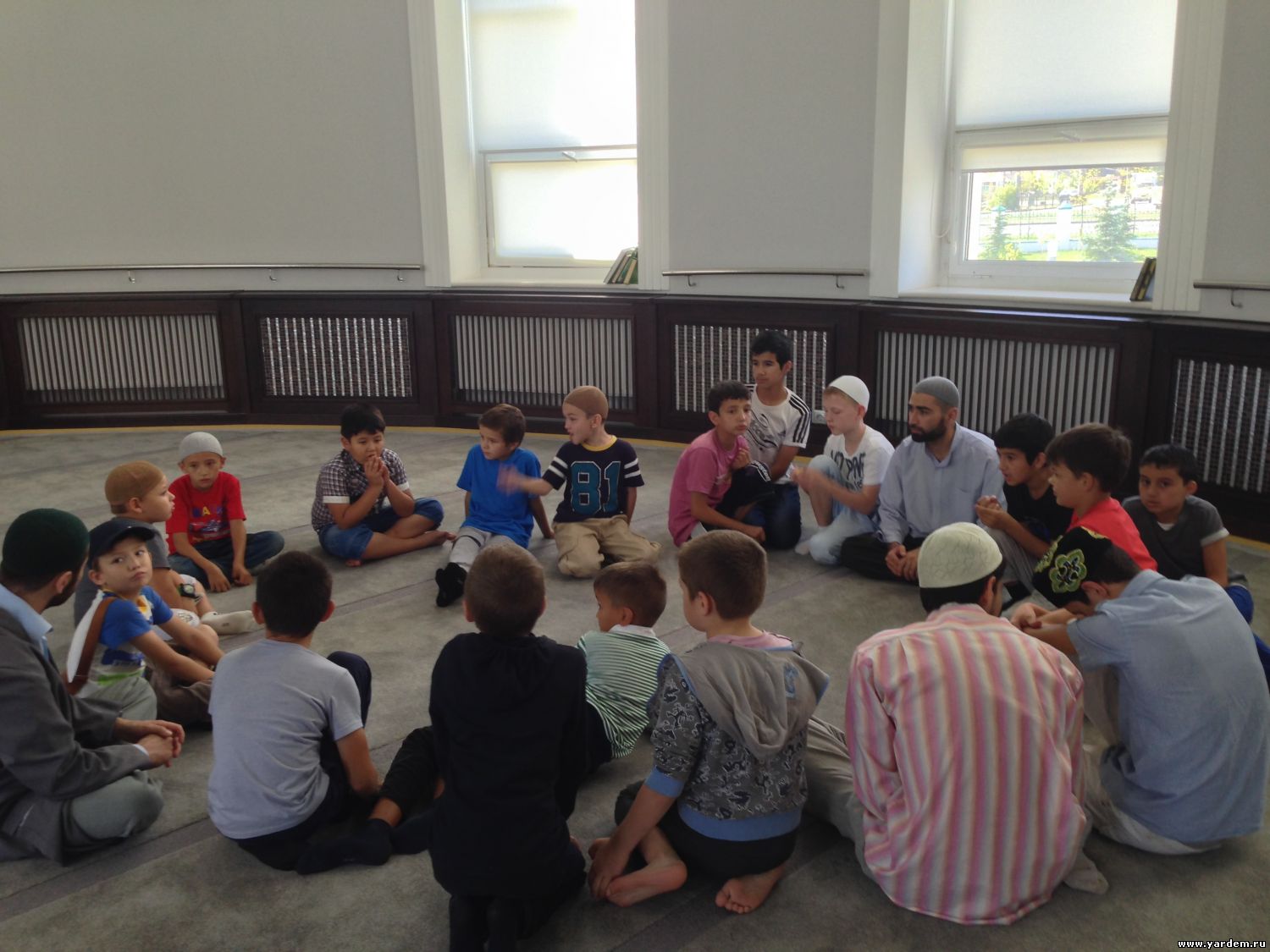 В мечети "Ярдэм" работает детский лагерь. Общие новости