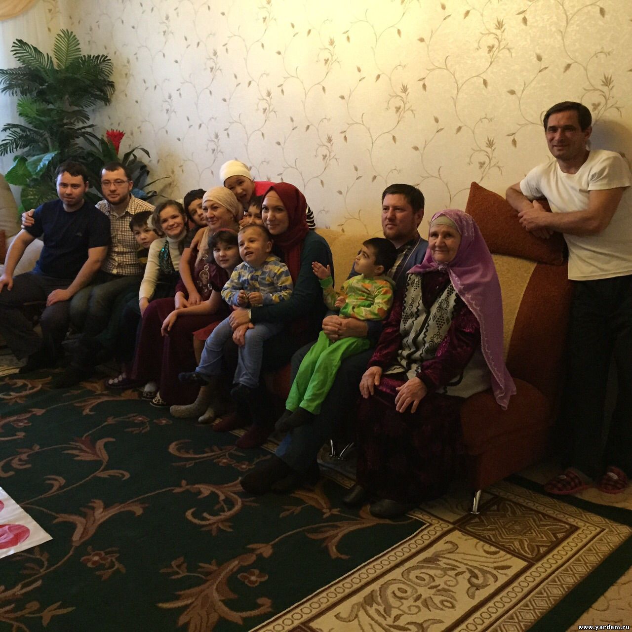 Илдар Баязитов посетил детский приют Тюлячинского района. Общие новости