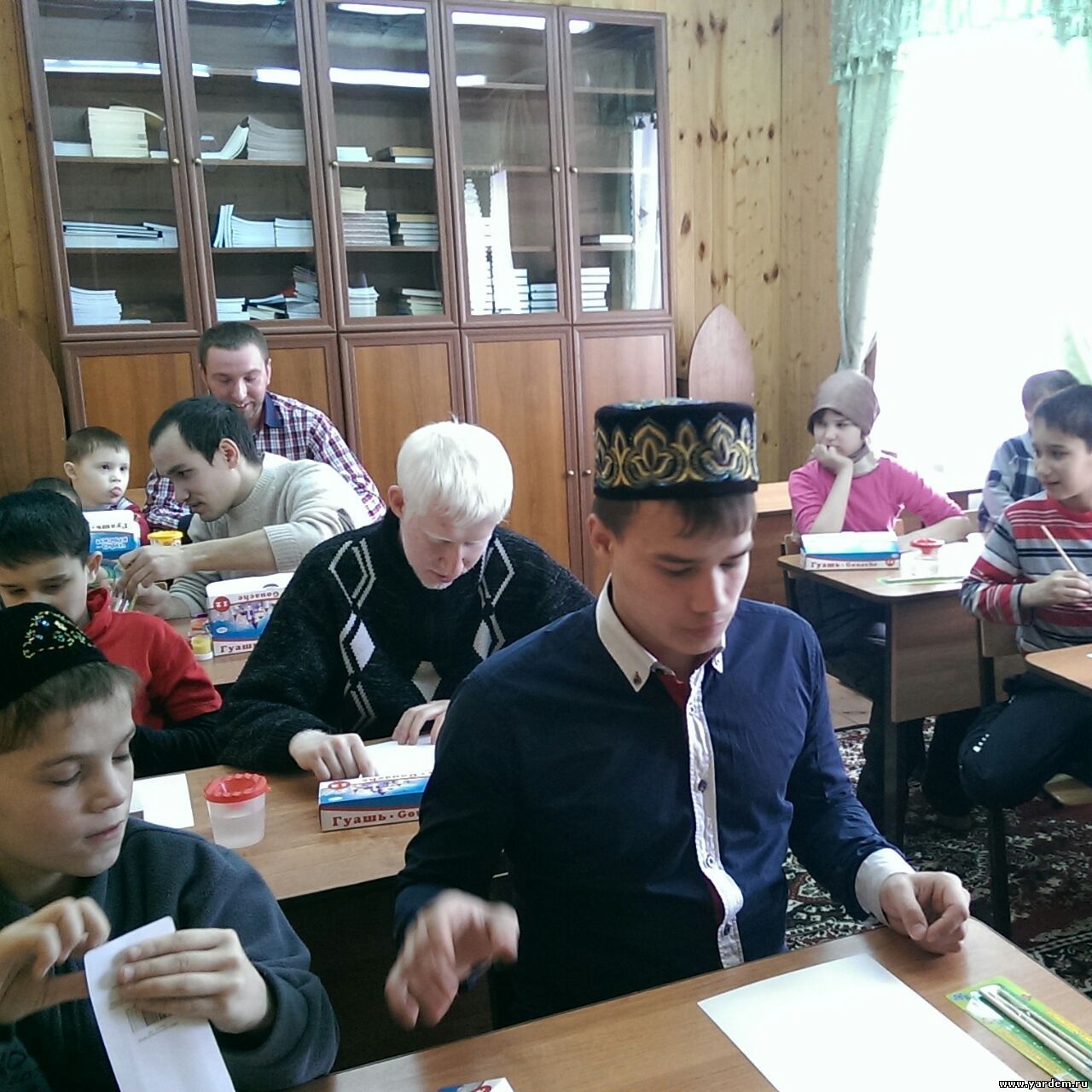 Активисты «Татарстан – новый век» провели мастер-класс в детском приюте